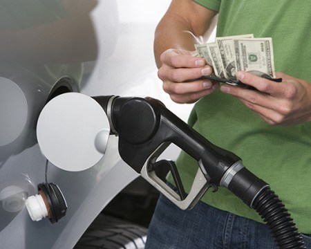 gas-saving tips at the pump