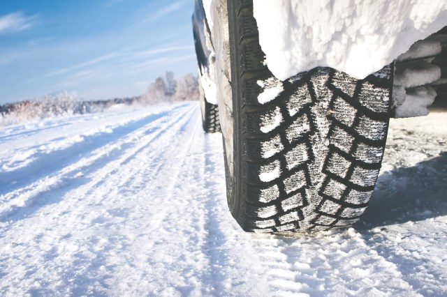 Snow on tires - Safety Tips for Driving in Bad Weather