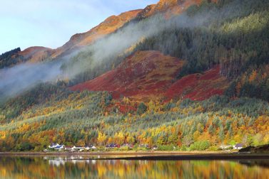Discover Autumn’s Splendor in Scotland and Ireland
