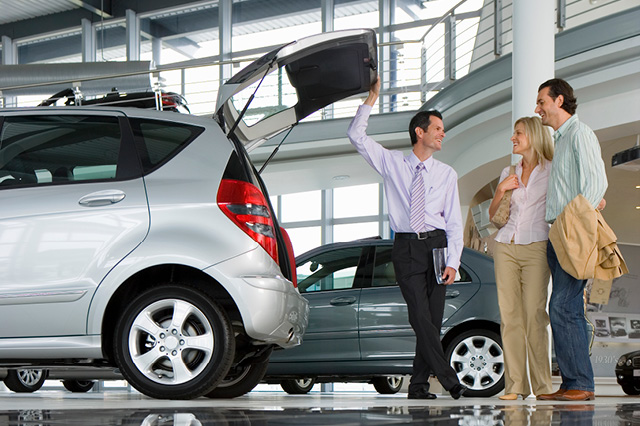 Ask These Questions Before Buying a Car - Your AAA Network