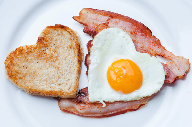 Bacon Egg-in-a-Heart