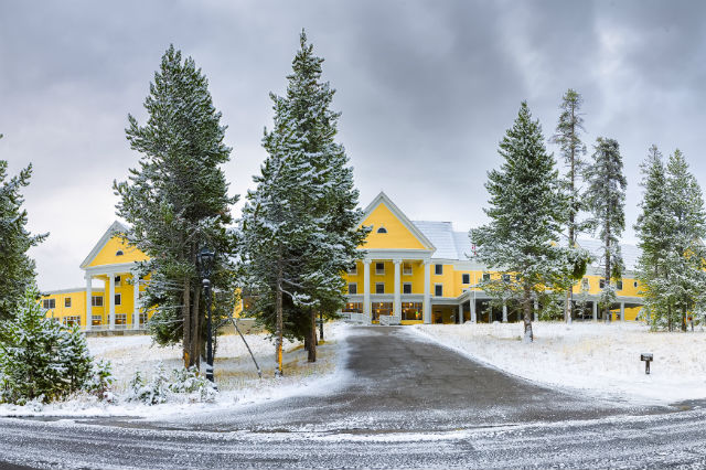 yellowstone lodging 