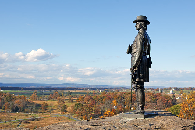 a statue of Gen. G. K. Warren in Gettysburg