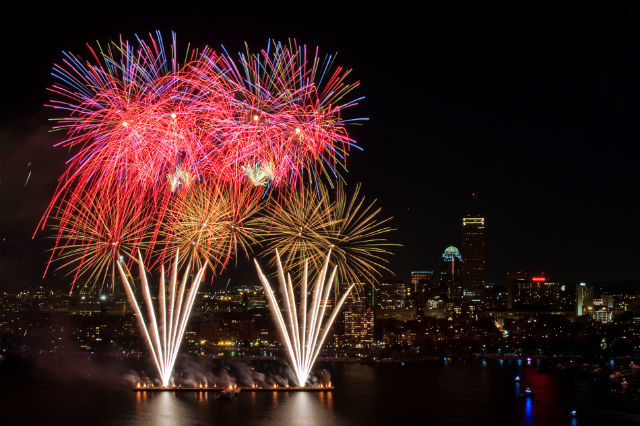 july 4th fireworks boston