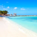 Aruba beach with turquoise waters