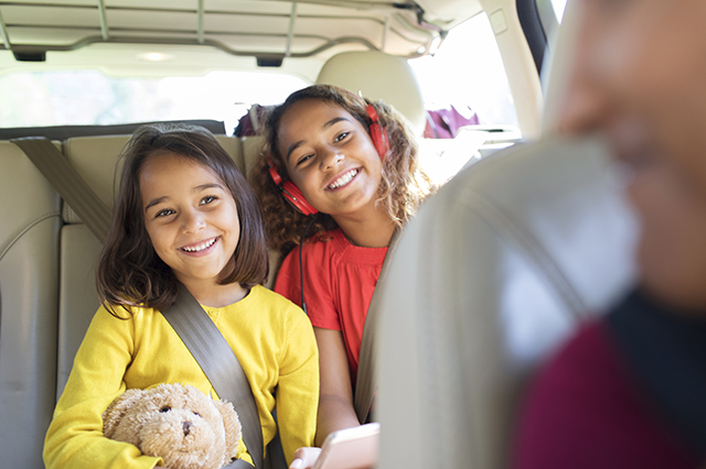 ways to entertain kids in the car