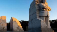 martin luther king jr statue