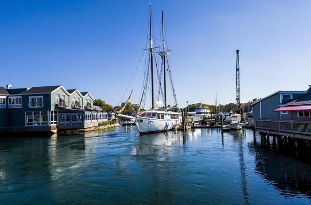 cute small towns - kennebunkport maine 