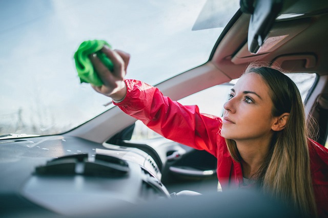 The Ultimate Guide on How to Defog Windows in Your Car - Your AAA Network