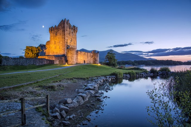 the best time to visit ireland to avoid crowd - ross castle