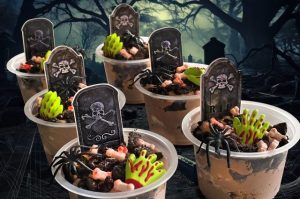 shop and cook: zombie dirt cups - spooky halloween treat