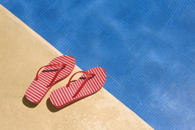 driving in flip flops